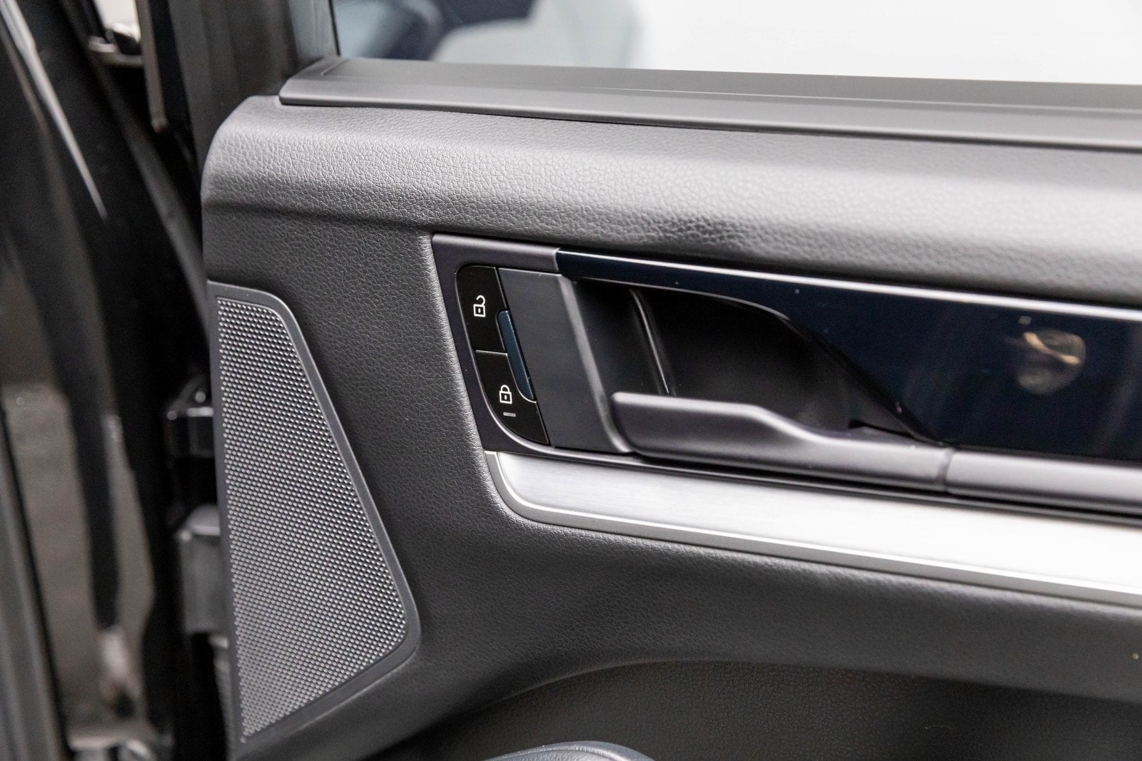 2024 Porsche Cayenne S E-Hybrid