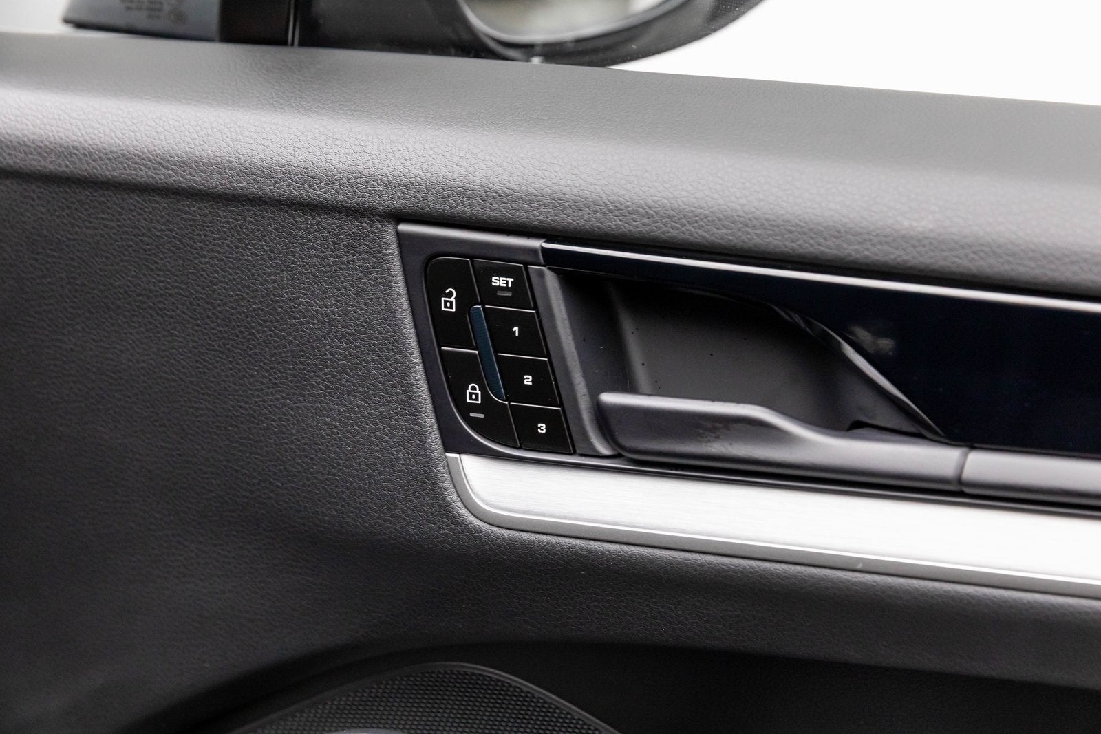 2024 Porsche Cayenne S E-Hybrid