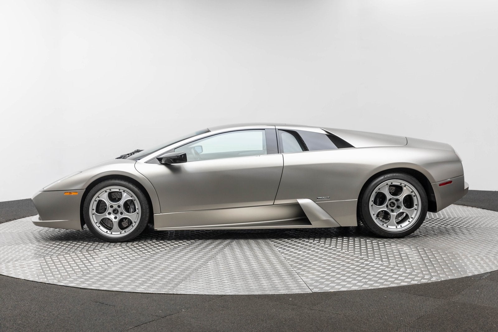 2003 Lamborghini Murcielago 6.2L 2dr Coupe