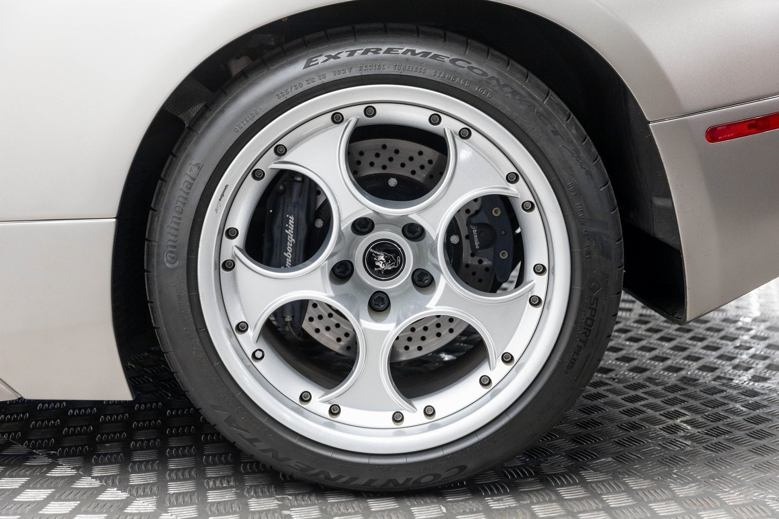 2003 Lamborghini Murcielago 6.2L 2dr Coupe