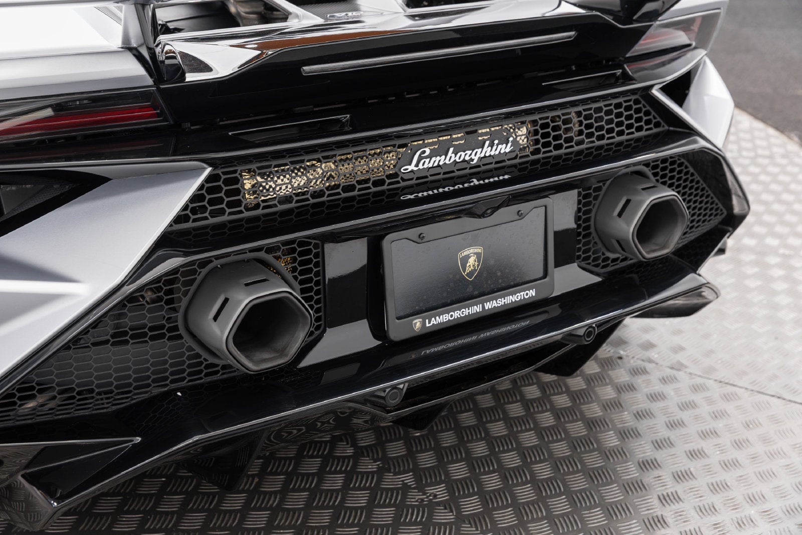 2023 Lamborghini Huracan Tecnica Coupe