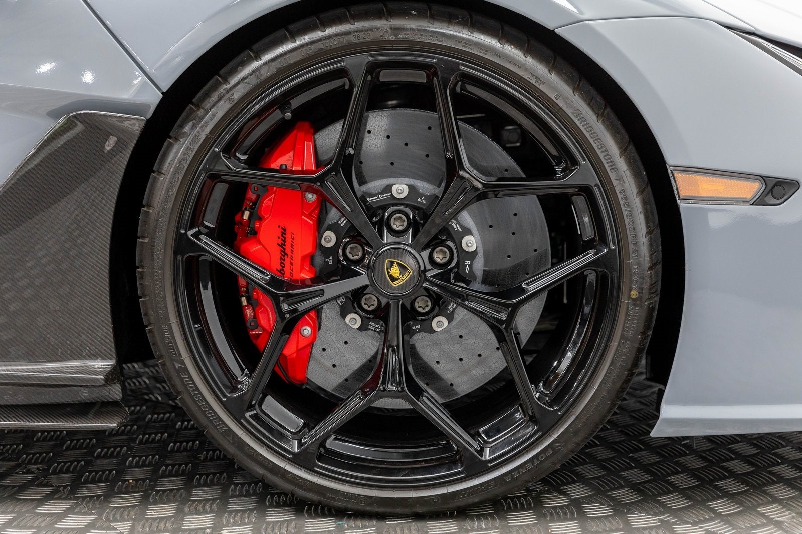 2024 Lamborghini Revuelto Coupe