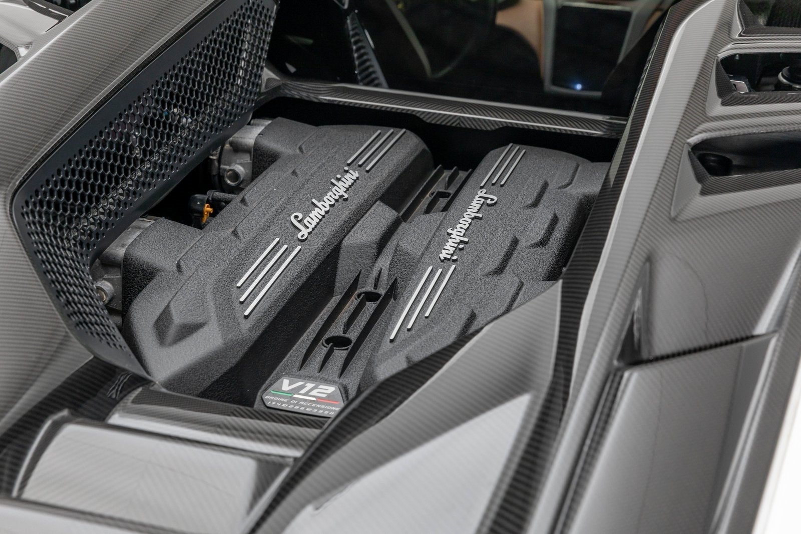 2024 Lamborghini Revuelto Coupe