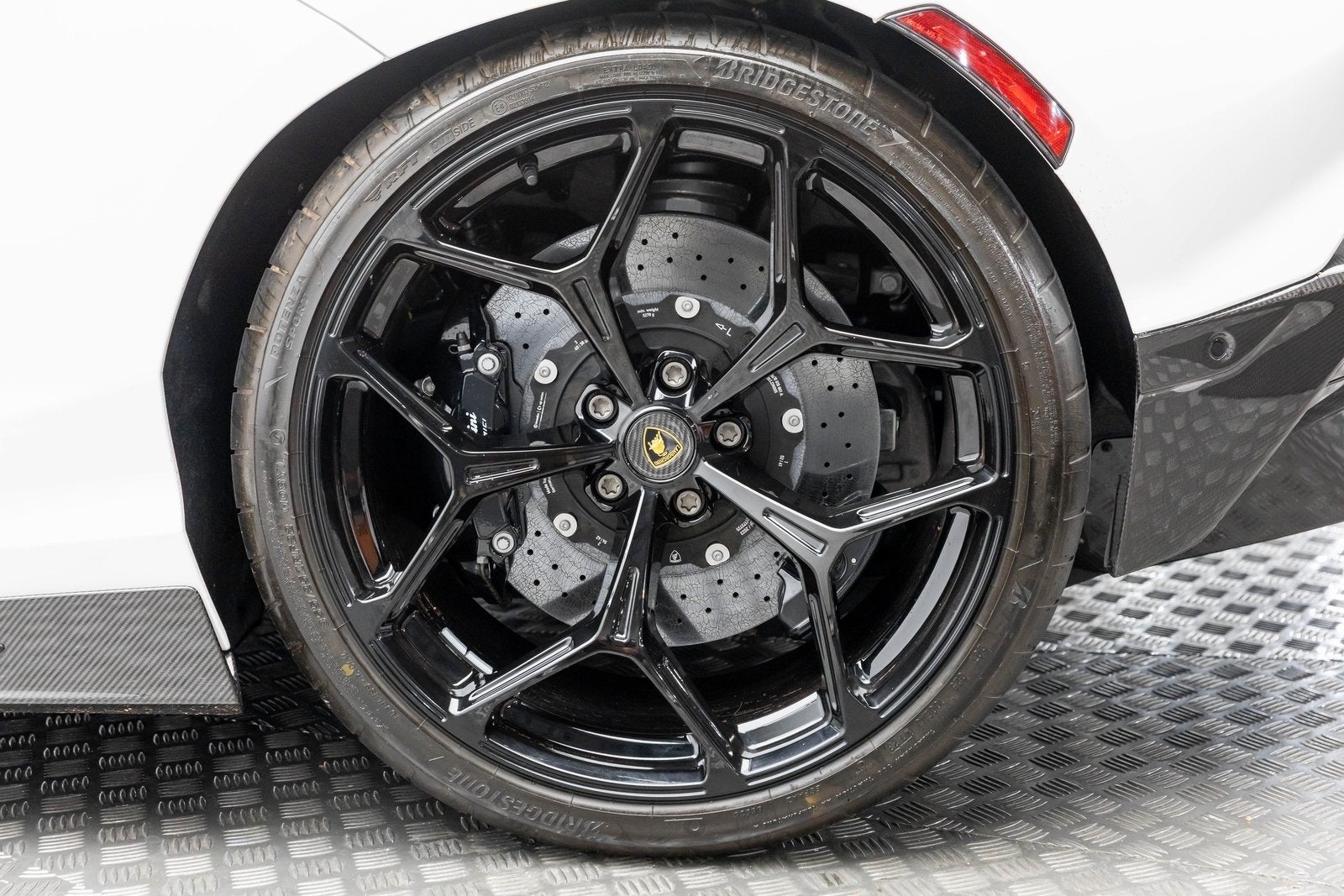 2024 Lamborghini Revuelto Coupe