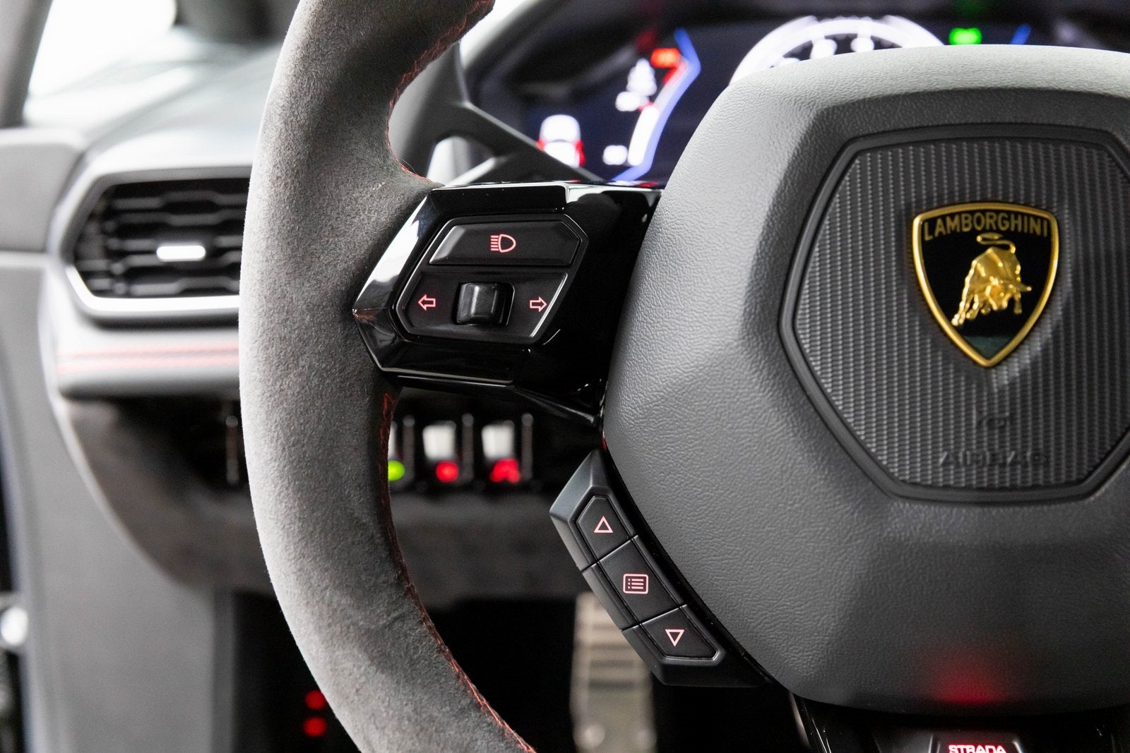 2022 Lamborghini Huracan EVO Coupe RWD