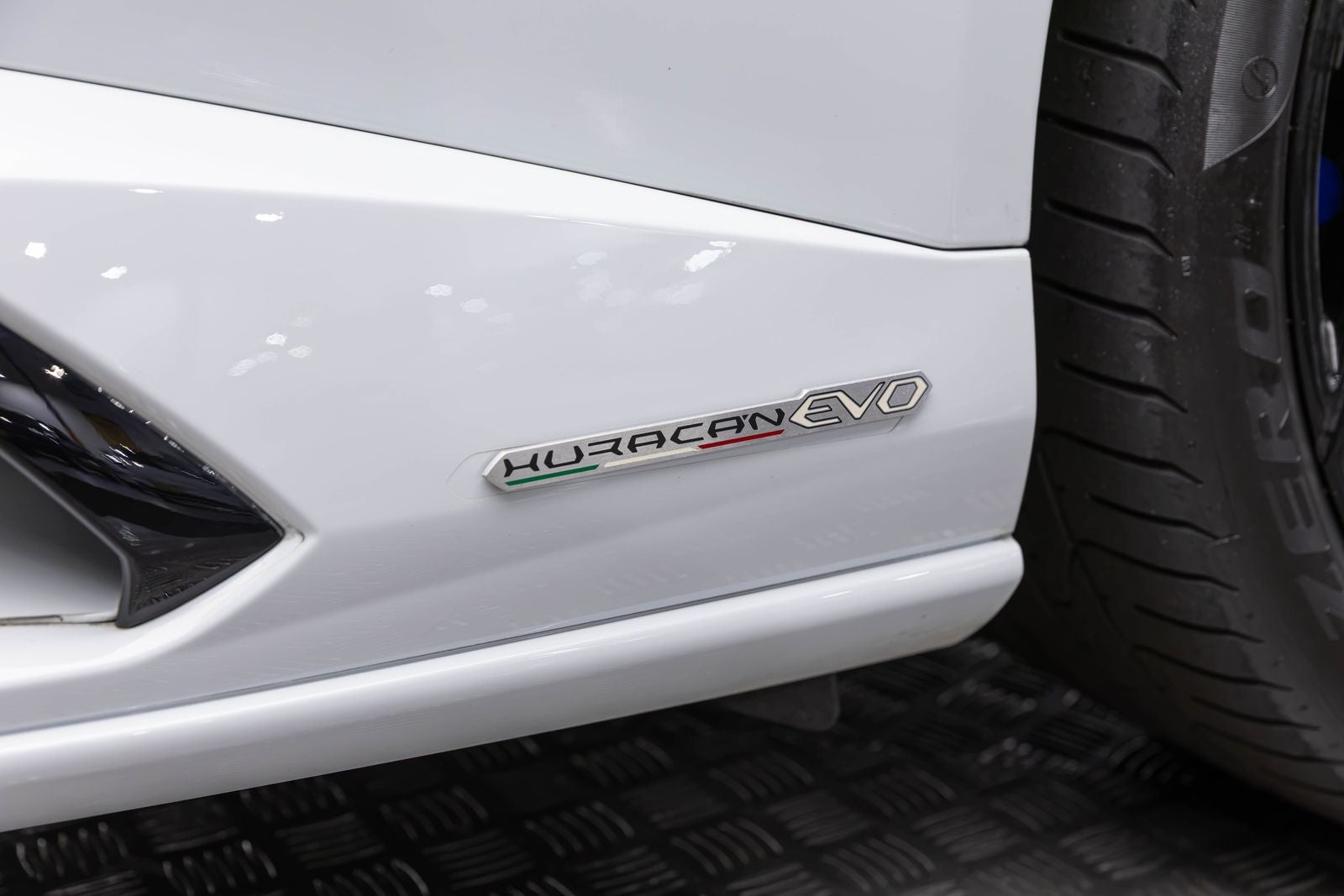 2020 Lamborghini Huracan EVO Spyder AWD