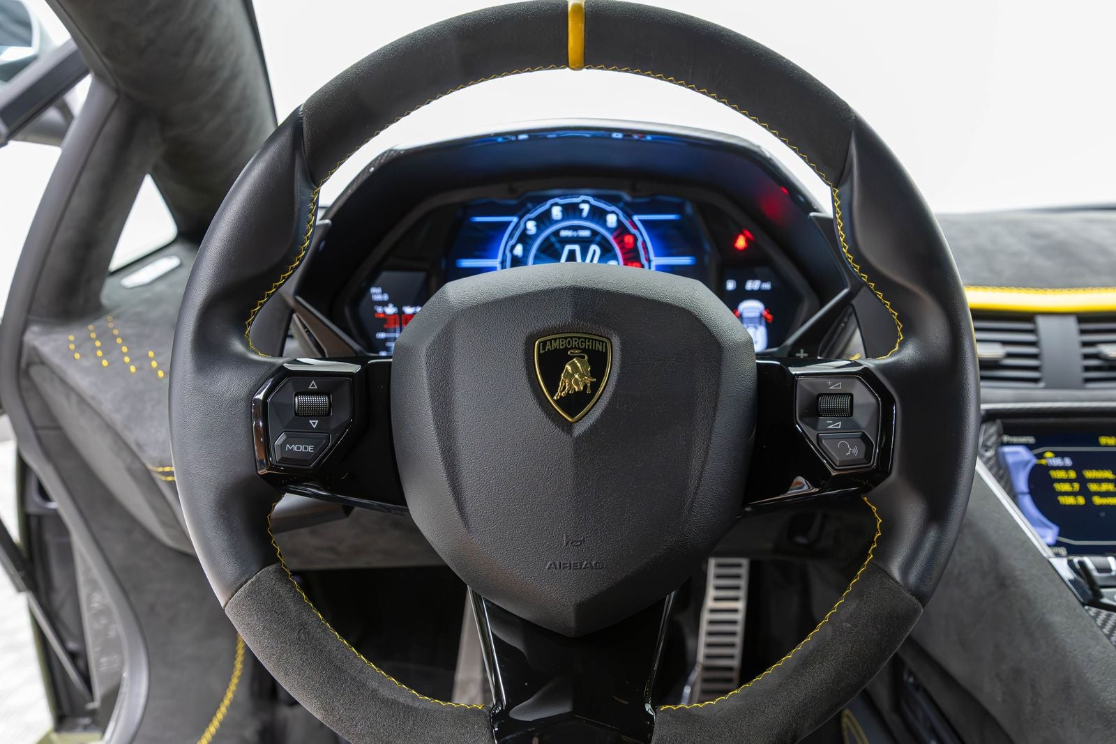 2022 Lamborghini Aventador LP 780-4 Ultimae