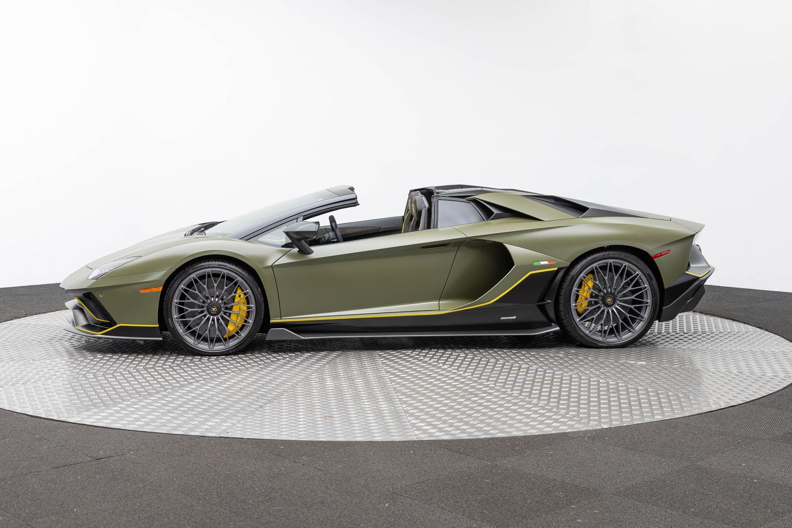 2022 Lamborghini Aventador LP 780-4 Ultimae