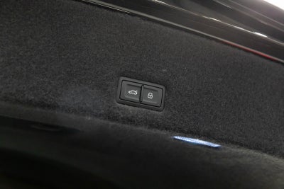 2022 Lamborghini Urus AWD