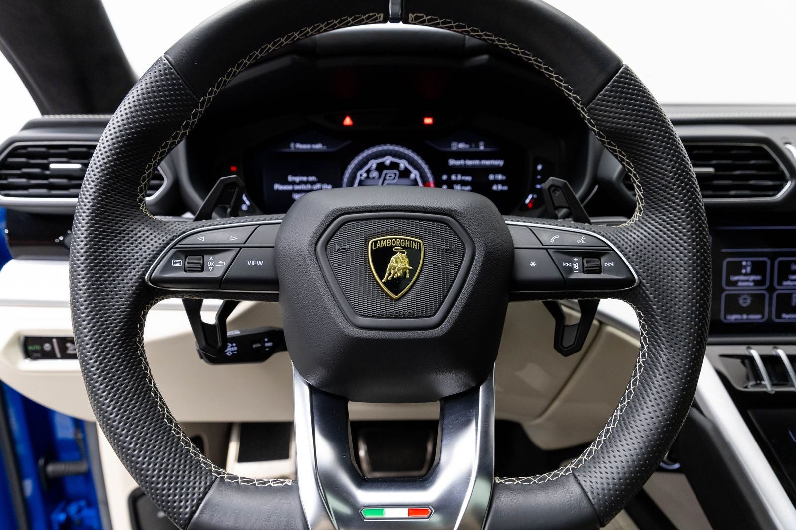 2019 Lamborghini Urus AWD