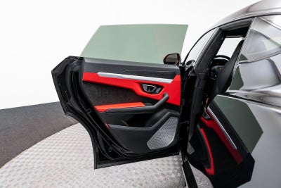 2022 Lamborghini Urus AWD