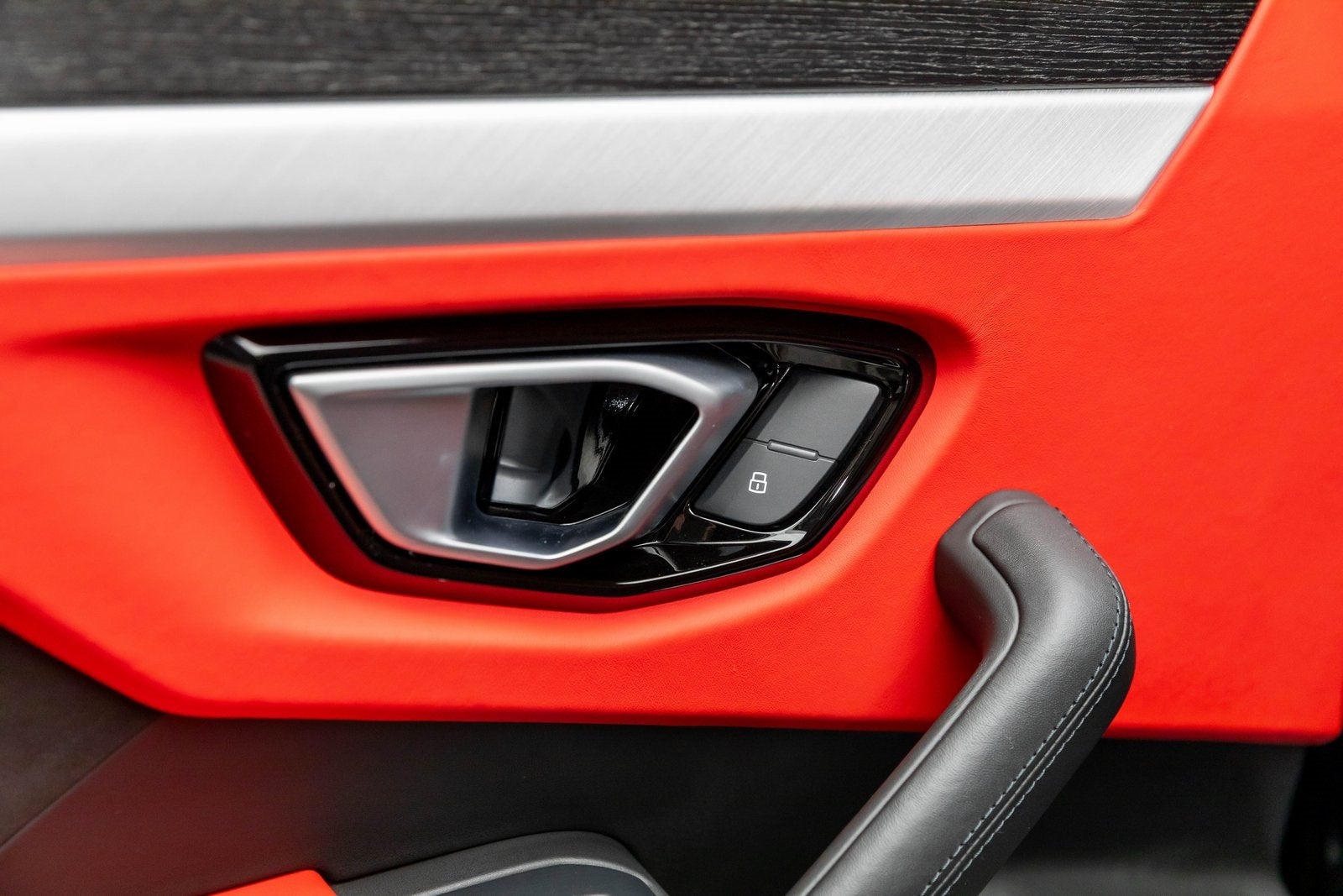 2022 Lamborghini Urus AWD