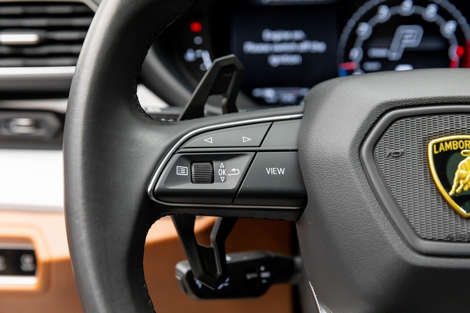 2022 Lamborghini Urus AWD