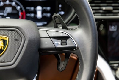 2022 Lamborghini Urus AWD