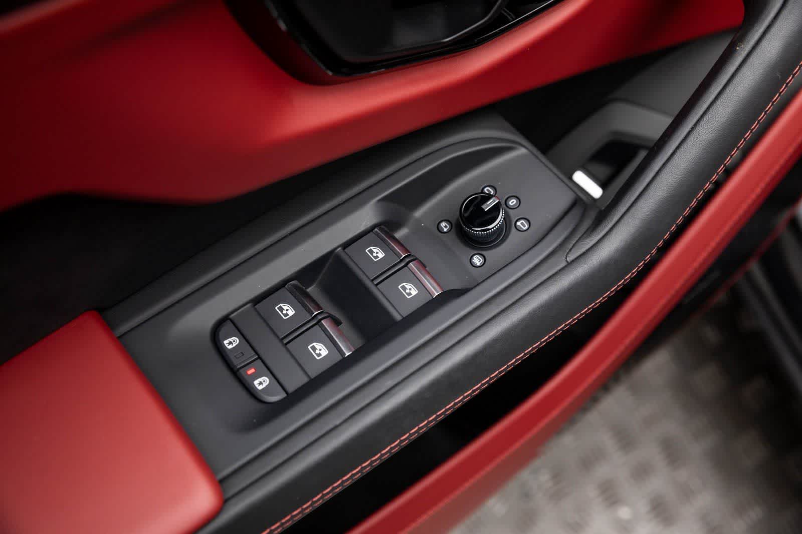 2023 Lamborghini Urus S