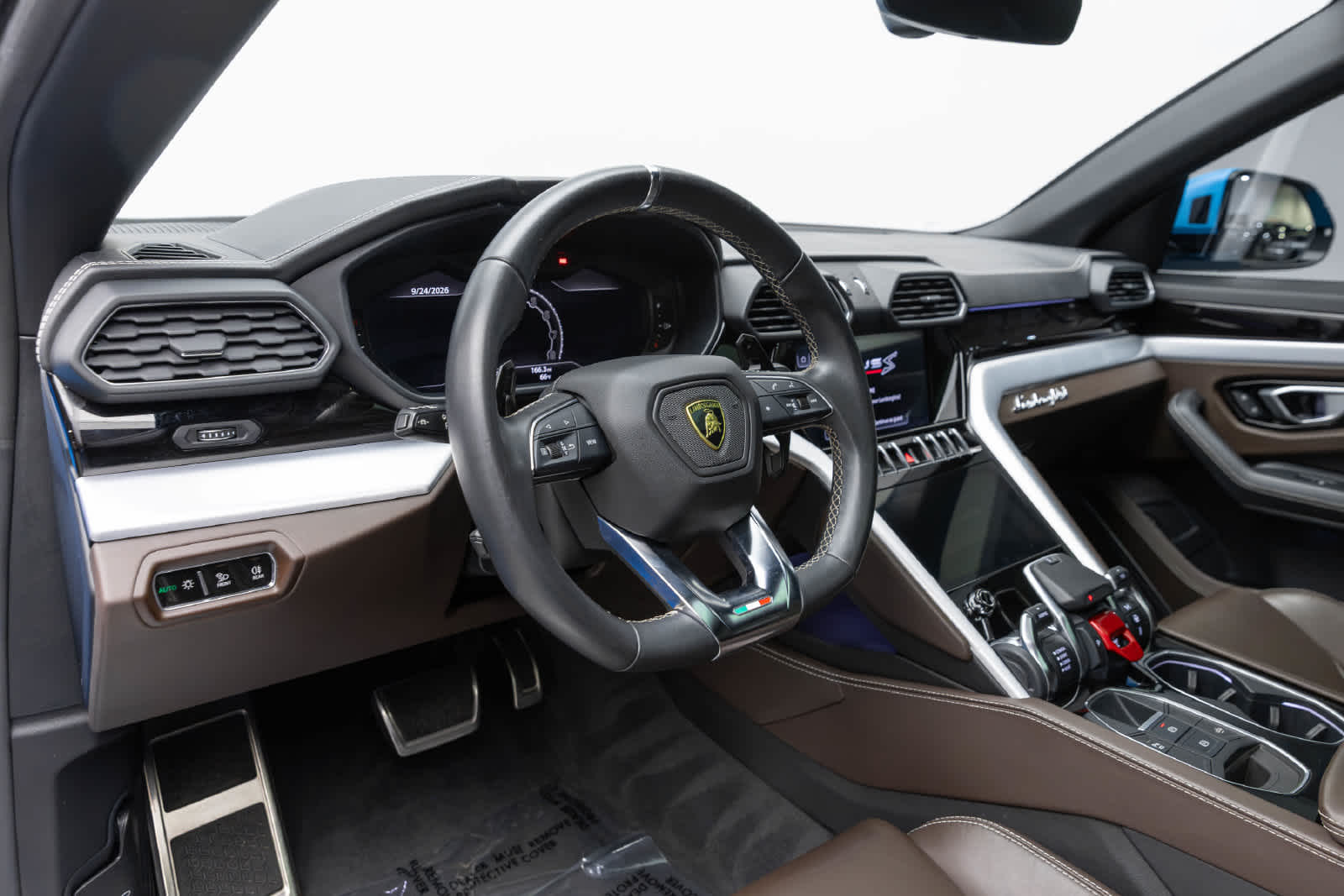 2023 Lamborghini Urus S