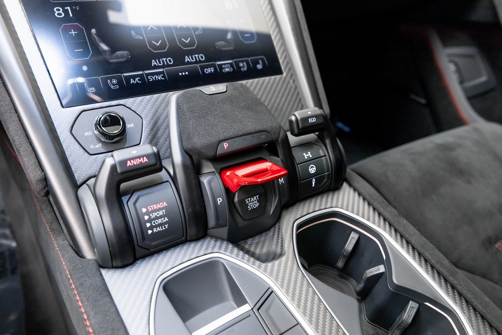 2023 Lamborghini Urus Performante