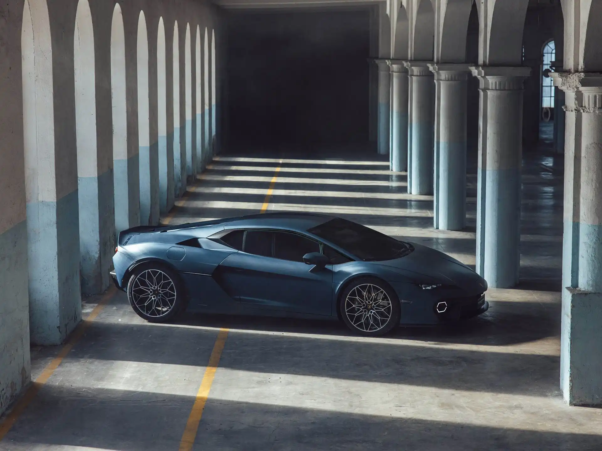 Lamborghini Dealer near McLean VA