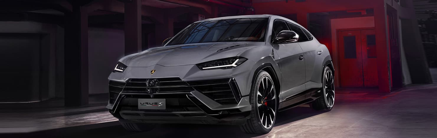 Lamborghini Urus S exterior image, angled front driver side view.